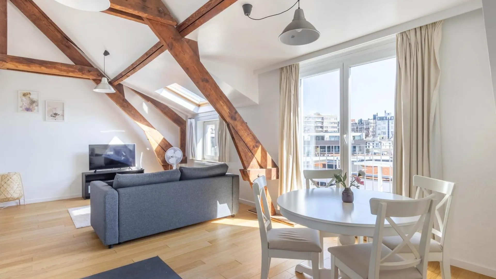 Apartment Grand Sapphire Cinquantenaire Brussels