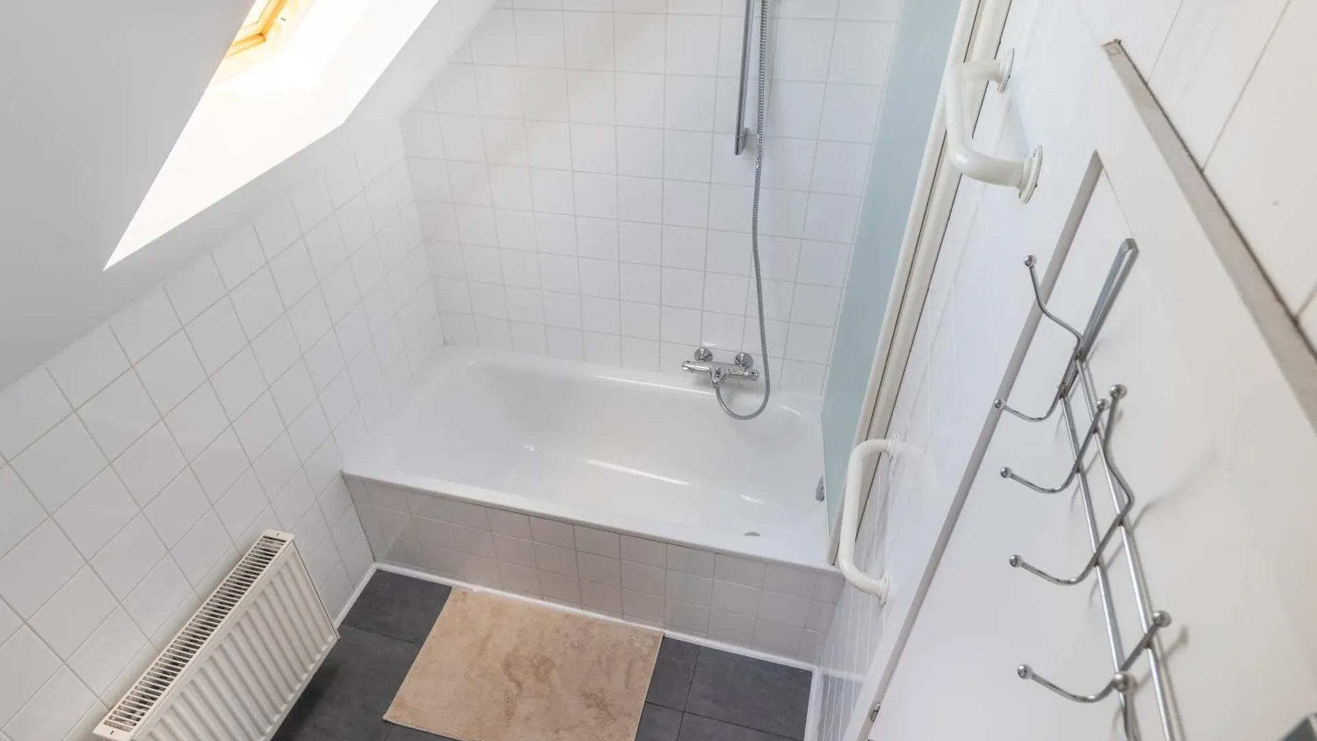 Grand Sapphire Cinquantenaire Brussels Apartment